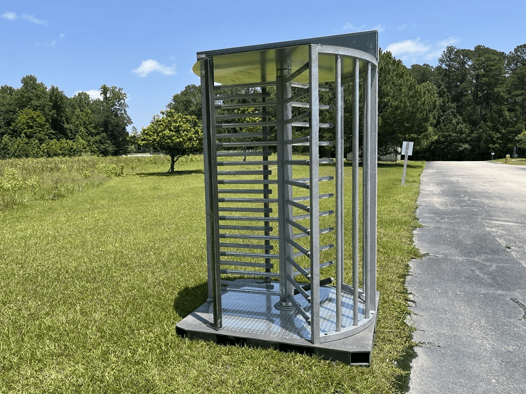 Turnlock 100 Pedestrian Security Turnstile | Boon Edam USA